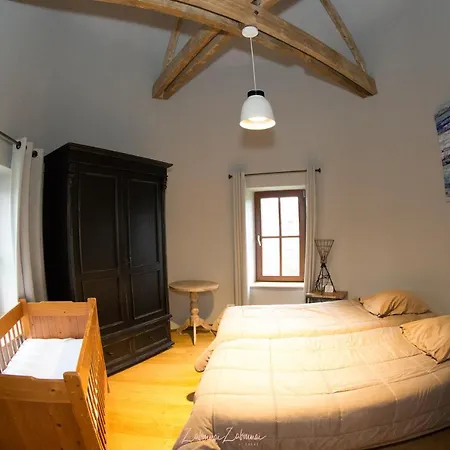 Semesterbostad Ferme Chateau De